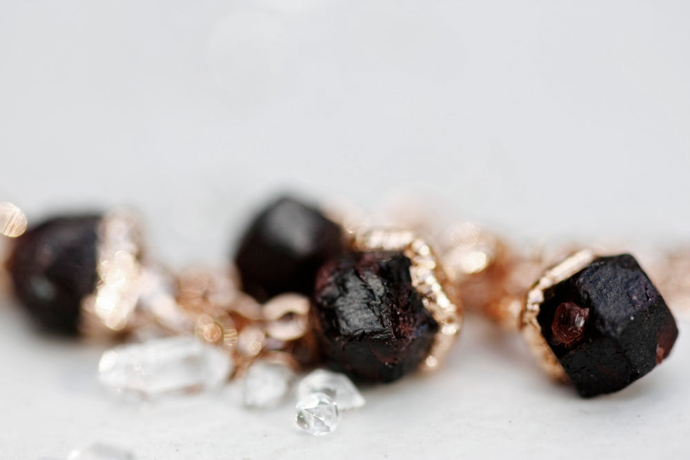 
                  
                    January Raindrops Necklace (round crystals) // Garnet in Rose Gold, Gold, or Silver - Little Sycamore
                  
                