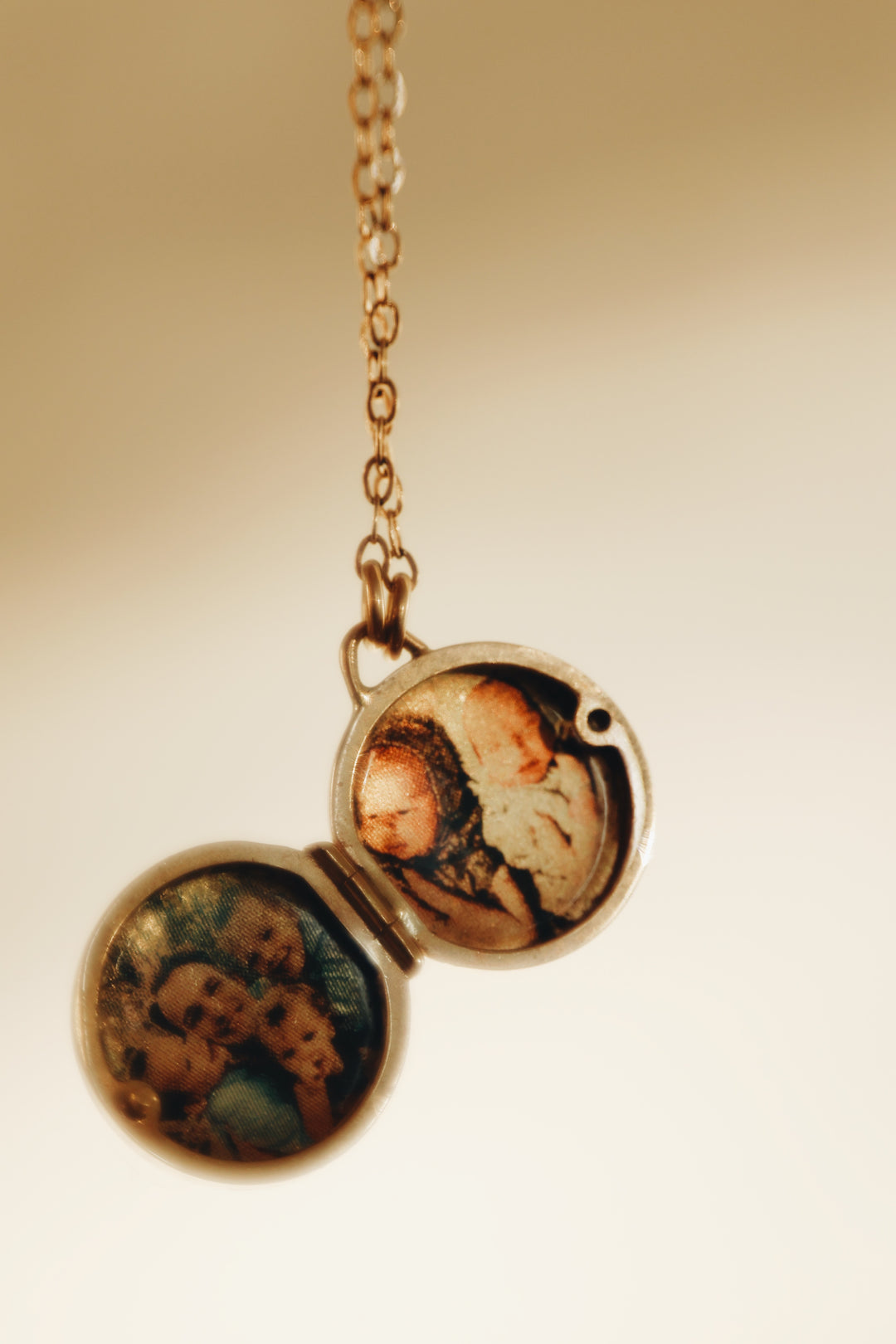 Little Locket · Customizable