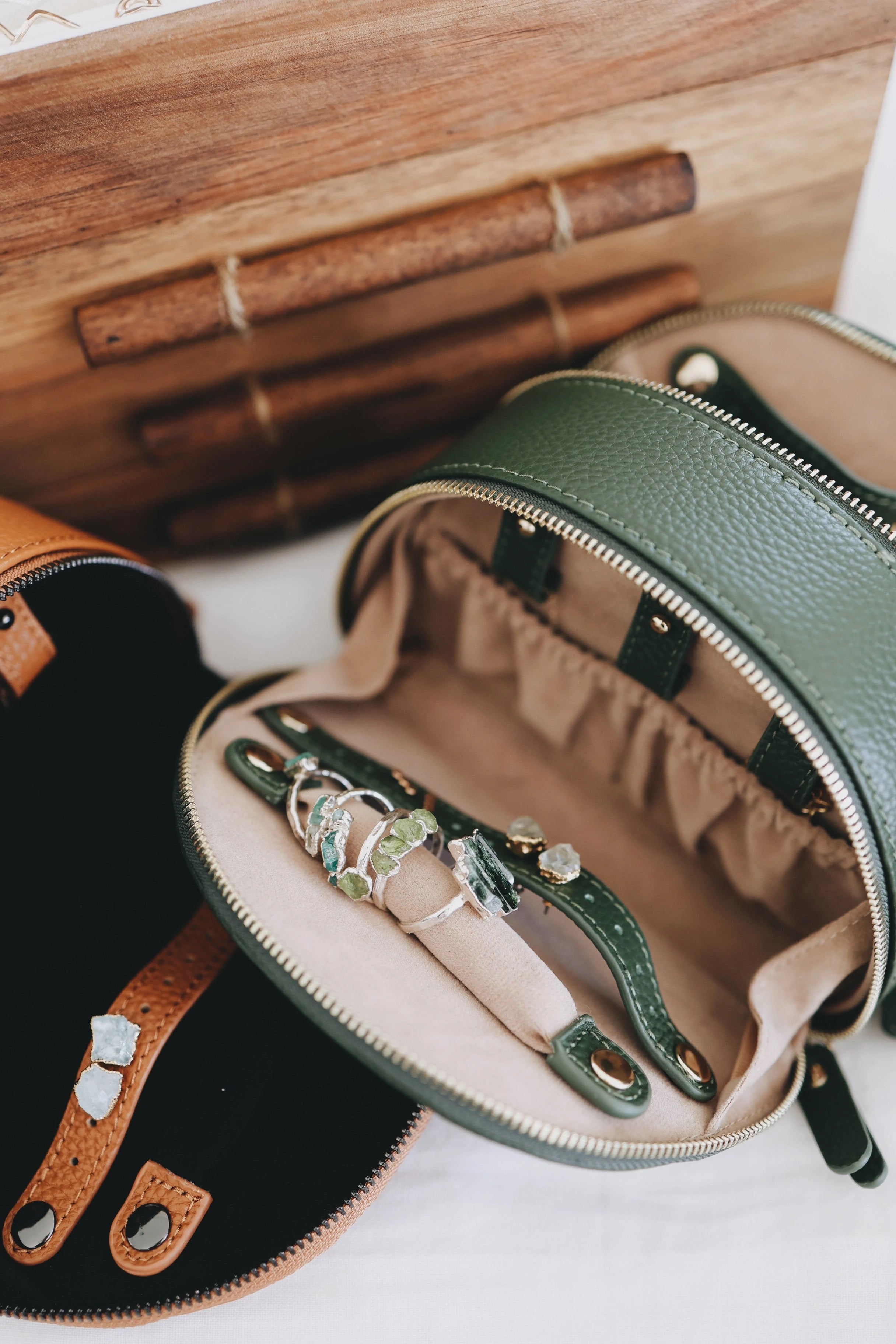 Jewelry Case – Compact Travel Organizer in Real or Vegan Leather