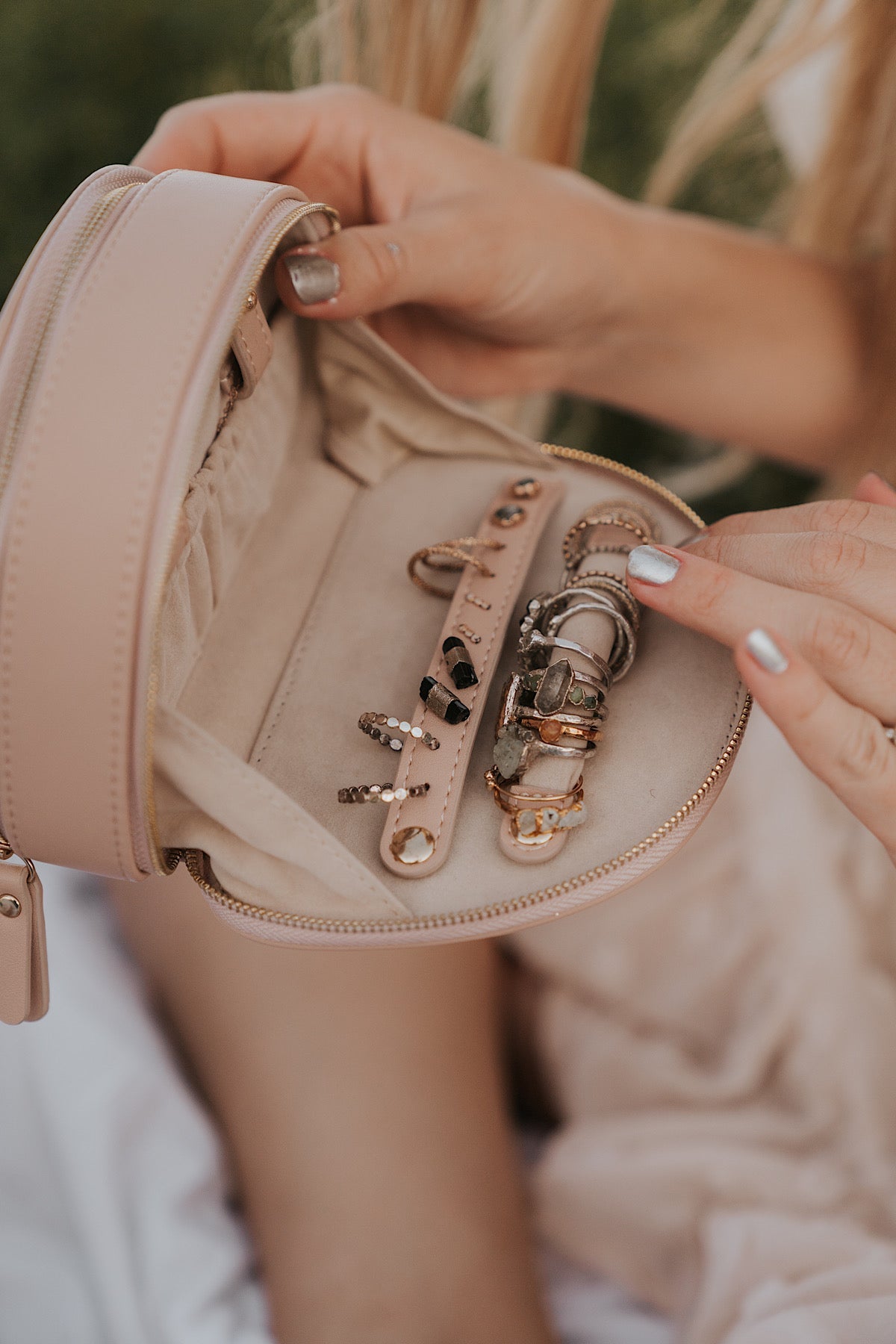 Jewelry Case – Compact Travel Organizer in Real or Vegan Leather